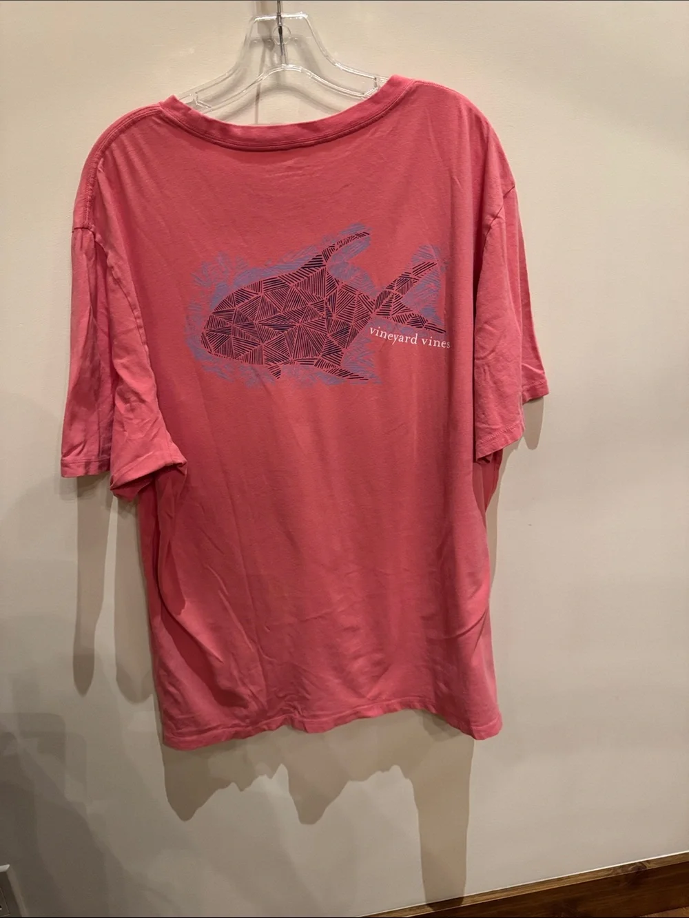 Vineyard Vines Short Sleeve Pocket Tee in Coral